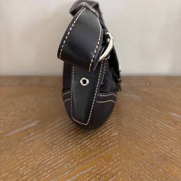 Vintage Y2K Coach 6818 Black Canvas SoHo Signature Buckle Shoulder Handbag - Picture 5 of 10